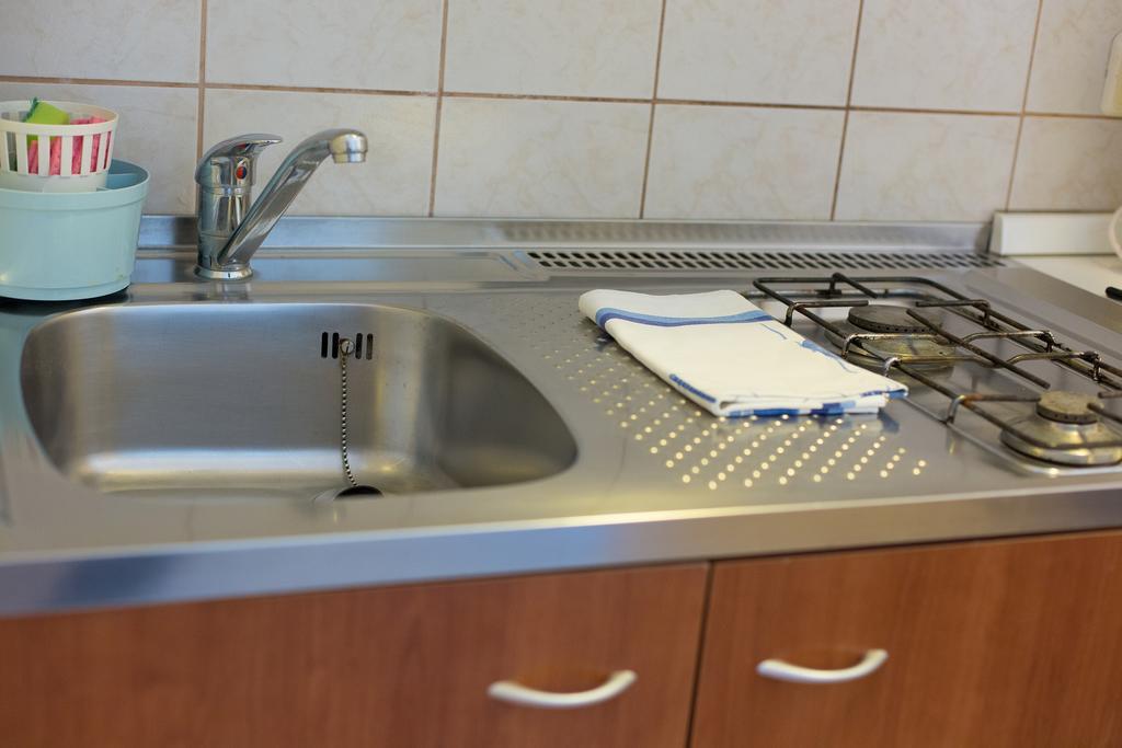 Apartments Vlatko Krk Town Luaran gambar