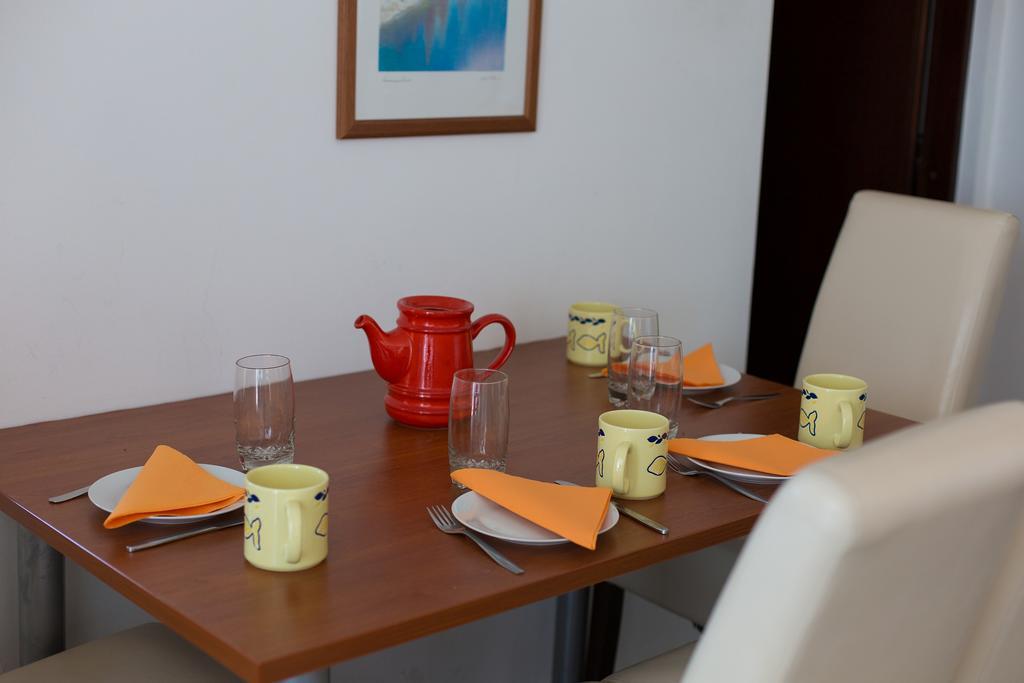 Apartments Vlatko Krk Town Luaran gambar